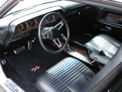 Interior1.JPG