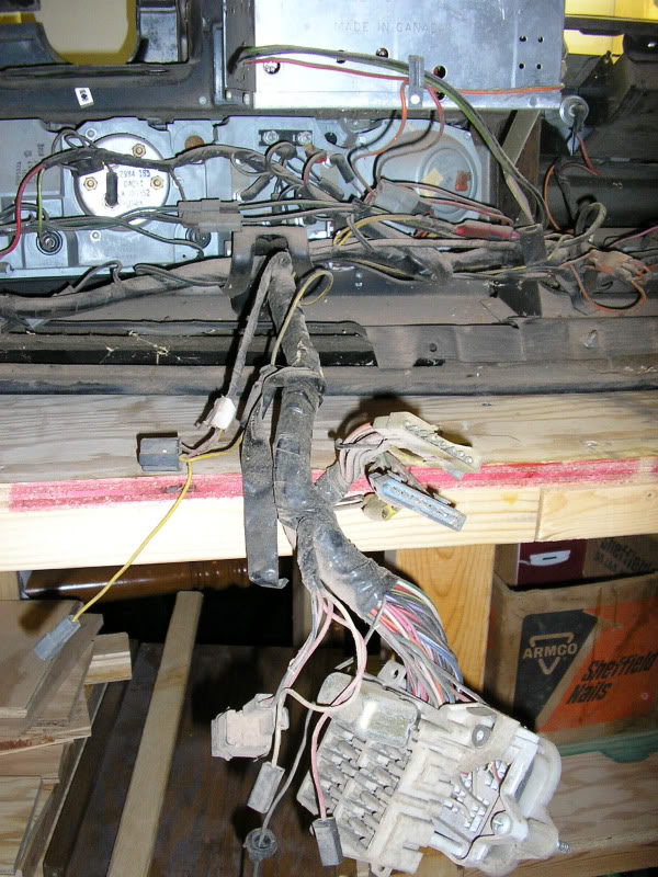 UNKNOWN WIRING • The Dodge Challenger Message Board